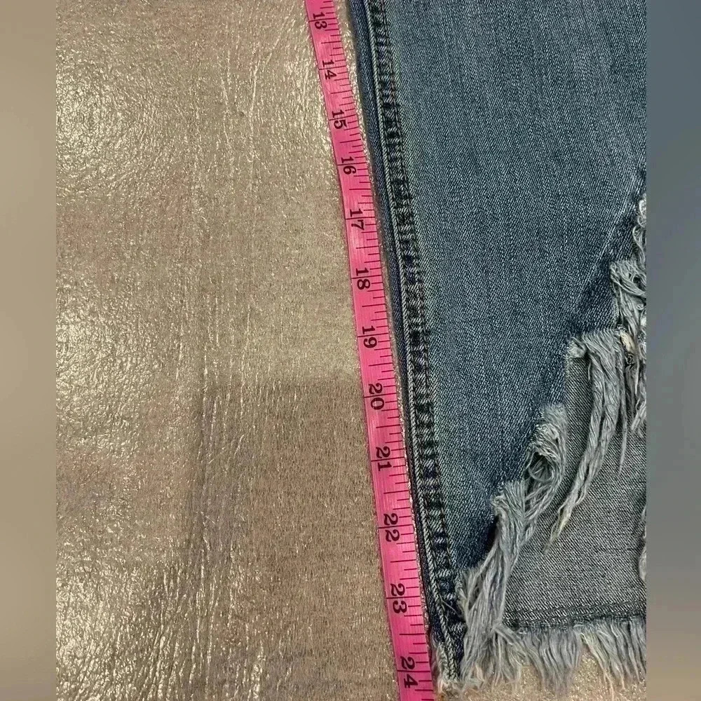 [6/28]C&C California  Frayed Crop Jeans - Picture 8 of 8